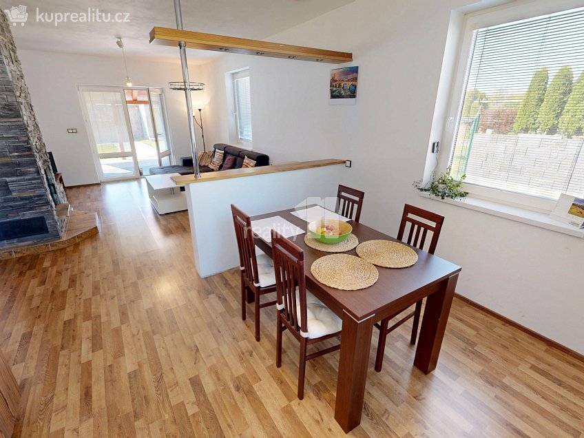 Prodej  rodinného domu 110 m^2 Ústrašín, Ústrašín 