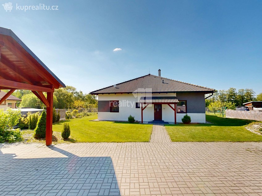 Prodej  rodinného domu 110 m^2 Ústrašín, Ústrašín 