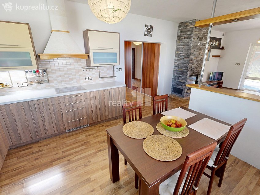 Prodej  rodinného domu 110 m^2 Ústrašín, Ústrašín 