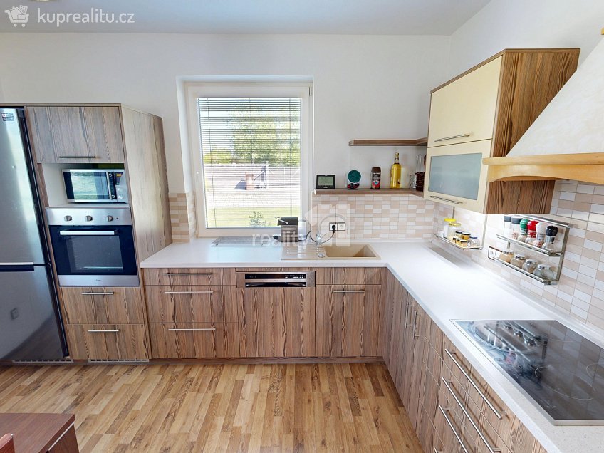 Prodej  rodinného domu 110 m^2 Ústrašín, Ústrašín 