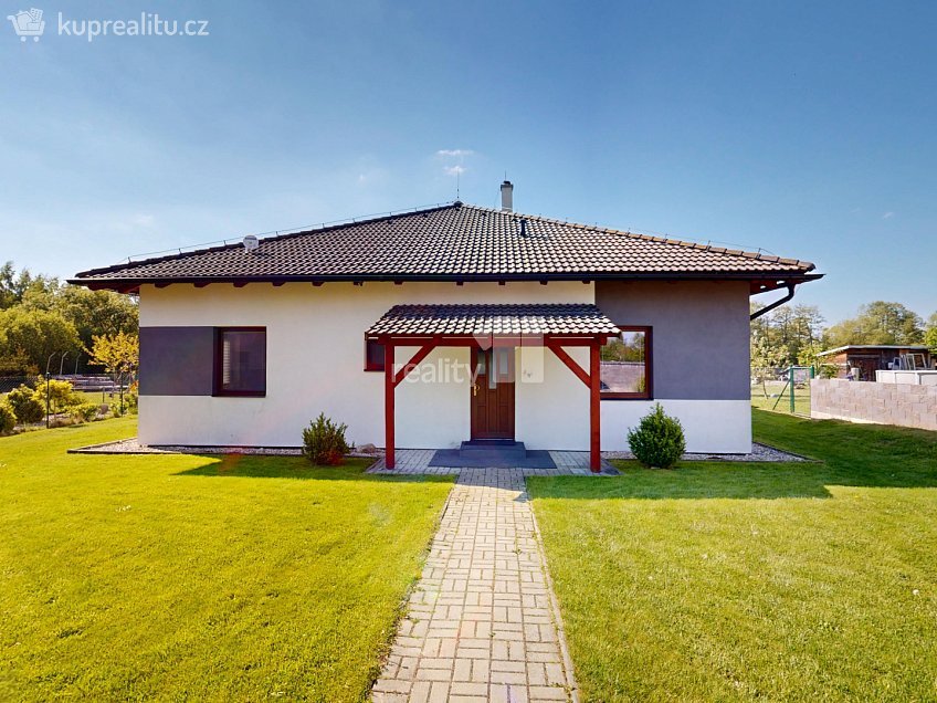 Prodej  rodinného domu 110 m^2 Ústrašín, Ústrašín 