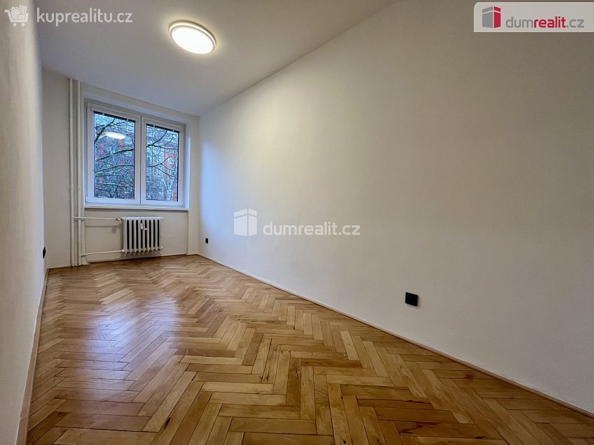 Pronájem bytu 3+1 73 m^2 Šmeralova, Karlovy Vary 