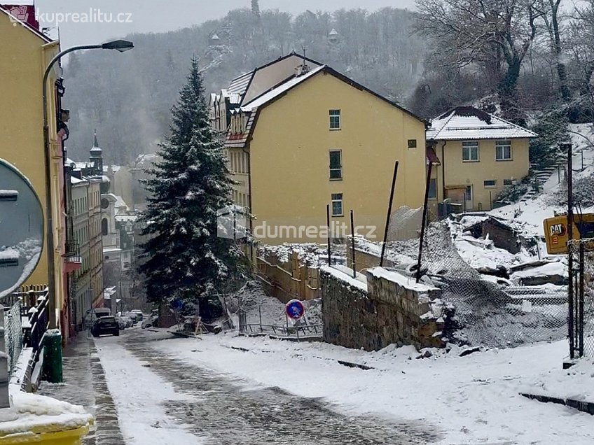 Pronájem bytu 1+1 52 m^2 Kolmá, Karlovy Vary 