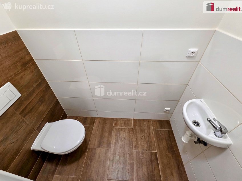 Pronájem bytu 2+kk 38 m^2 Svatoplukova, Veselí nad Moravou 