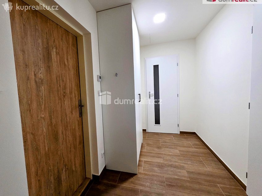 Pronájem bytu 2+kk 38 m^2 Svatoplukova, Veselí nad Moravou 