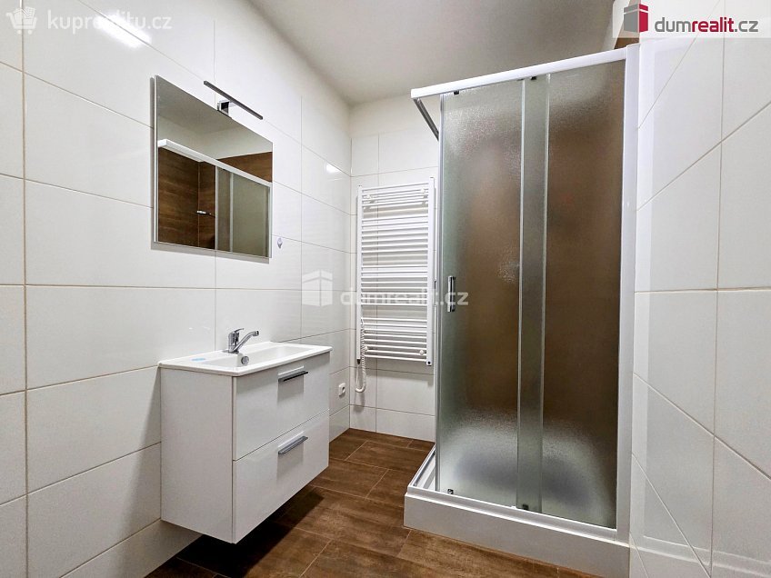 Pronájem bytu 2+kk 38 m^2 Svatoplukova, Veselí nad Moravou 