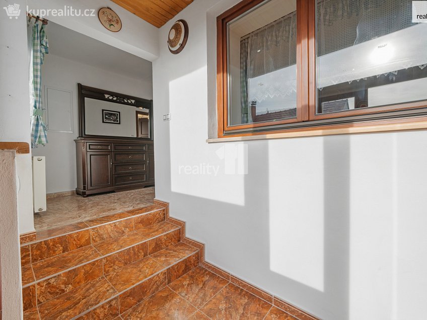 Prodej  rodinného domu 516 m^2 Dráchov, Dráchov 