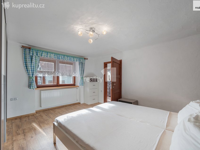 Prodej  rodinného domu 516 m^2 Dráchov, Dráchov 