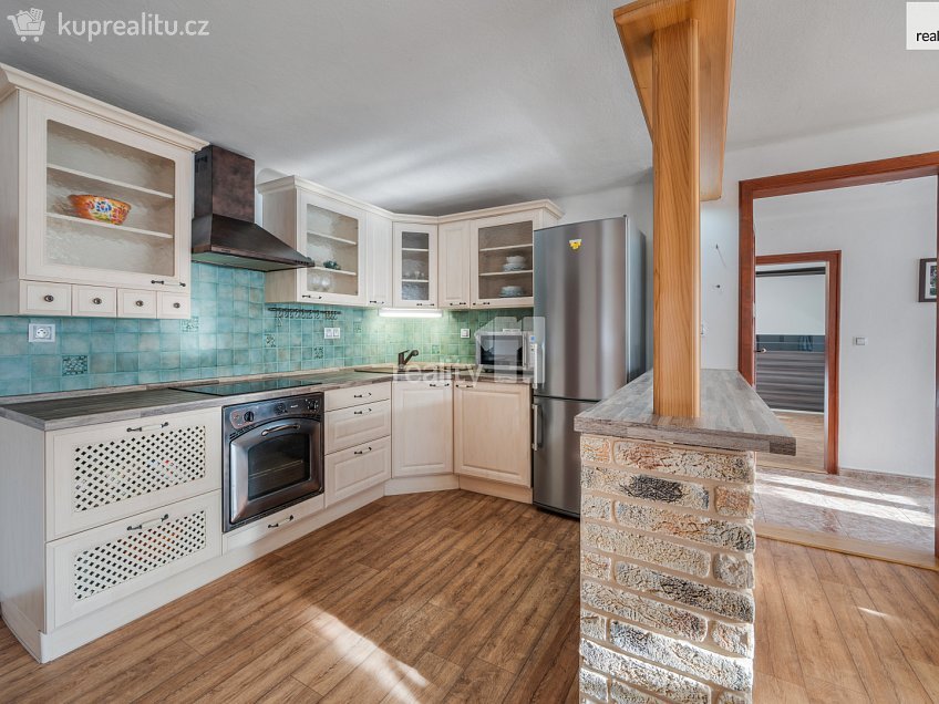 Prodej  rodinného domu 516 m^2 Dráchov, Dráchov 