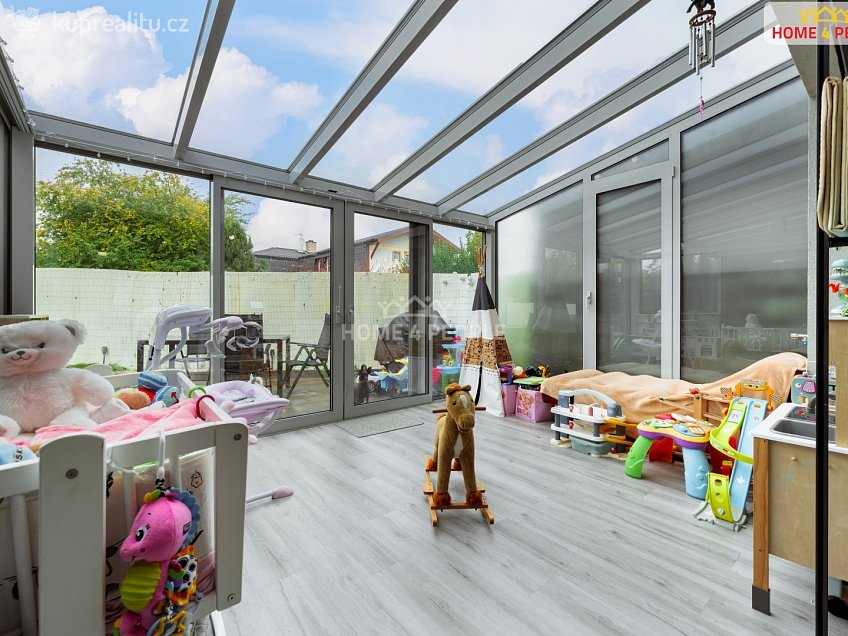 Prodej bytu 4+kk 125 m^2 Podzámecká, Praha-Koloděje 