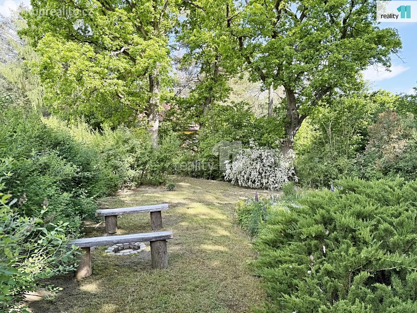 Prodej  chaty 51 m^2 Pňovany, Pňovany 