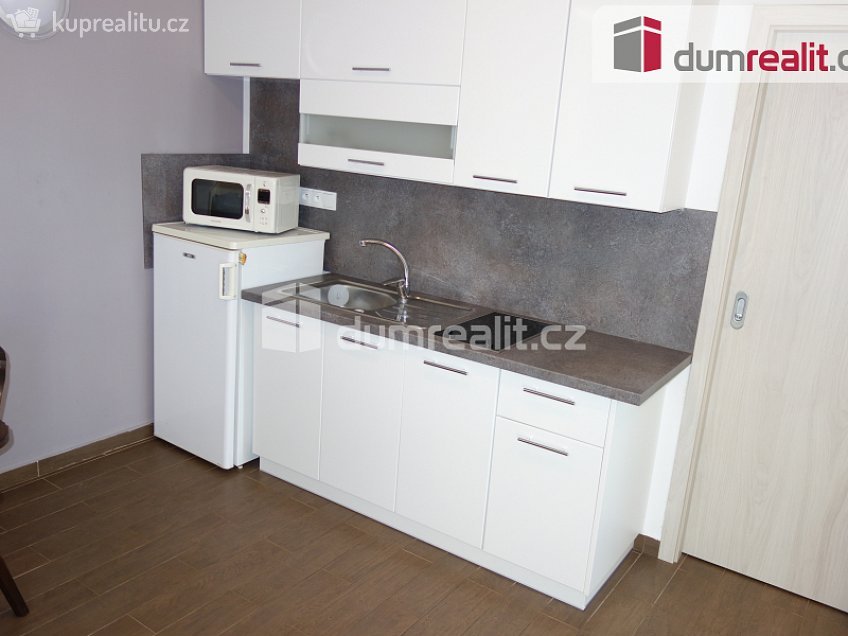 Pronájem  rodinného domu 49 m^2 Lanžhotská, Kostice 