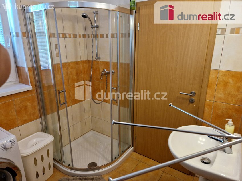 Prodej  rodinného domu 334 m^2 Zlatá Koruna, Zlatá Koruna 