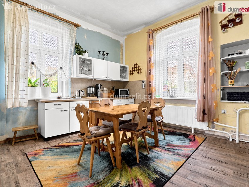 Prodej  rodinného domu 500 m^2 Poštovní, Kadaň 