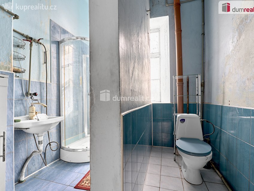 Prodej  rodinného domu 500 m^2 Poštovní, Kadaň 