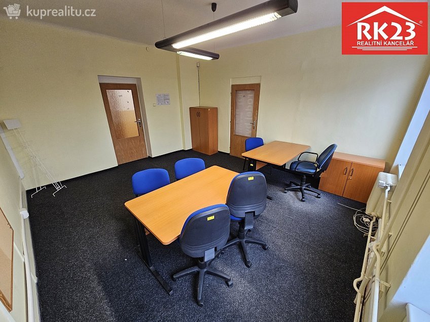 Pronájem  kanceláře 22 m^2 Nádražní náměstí 299, Mariánské Lázně 