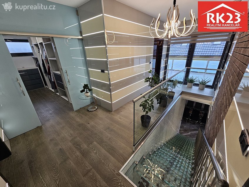 Prodej  rodinného domu 187 m^2 Ke Knížáku 487, Velká Hleďsebe 