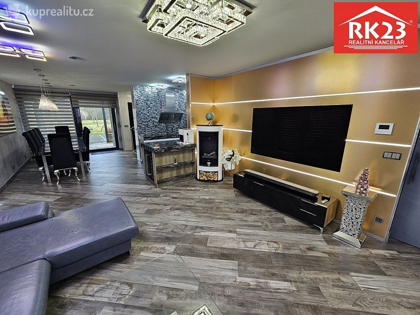 Prodej  rodinného domu 187 m^2 Ke Knížáku 487, Velká Hleďsebe 