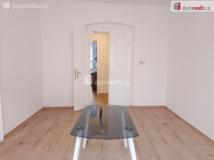 Pronájem bytu 3+1 93 m^2 Sokolovská, Karlovy Vary 