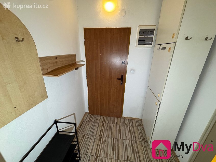 Prodej bytu 1+kk 30 m^2 Cihlářská, Znojmo 