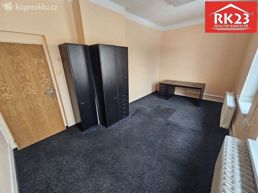 Pronájem  kanceláře 16 m^2 Nádražní náměstí 299, Mariánské Lázně 