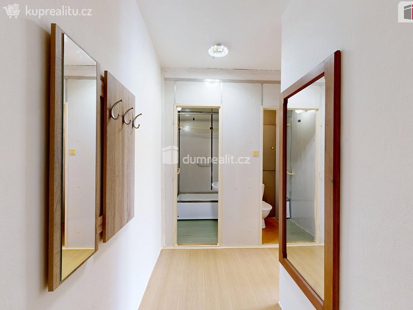 Pronájem bytu 1+kk 26 m^2 17. listopadu, Opava 