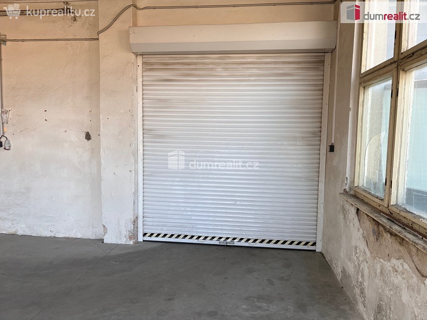 Pronájem  skladu 130 m^2 Husova, Podivín 