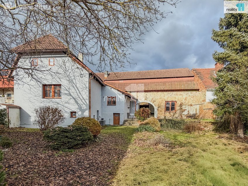 Prodej  rodinného domu 200 m^2 Malesická, Město Touškov 