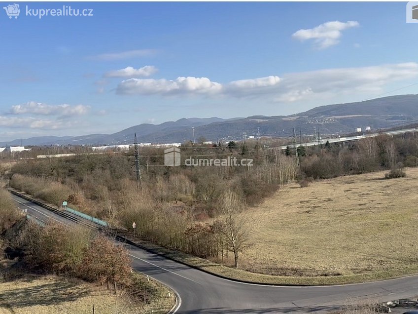 Pronájem bytu 1+1 37 m^2 Hrbovická, Chlumec 