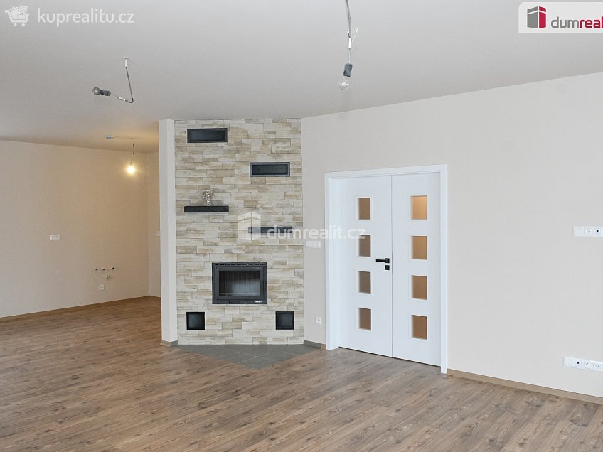 Prodej  rodinného domu 120 m^2 Zvěstov, Zvěstov 