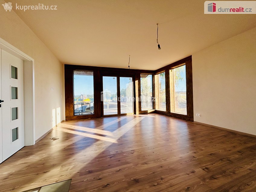 Prodej  rodinného domu 120 m^2 Zvěstov, Zvěstov 