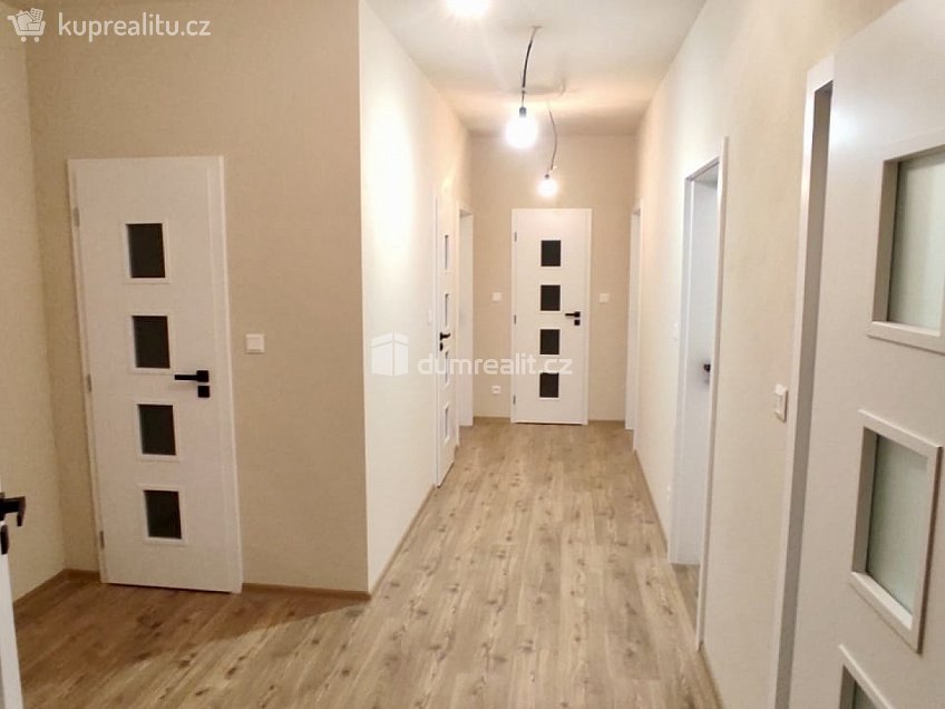 Prodej  rodinného domu 120 m^2 Zvěstov, Zvěstov 