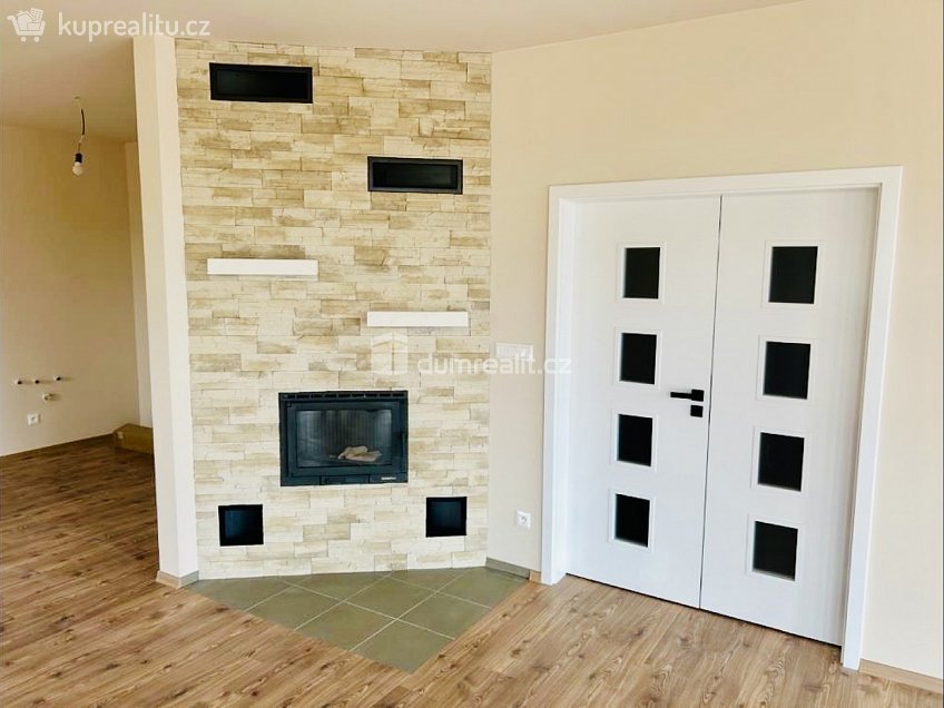 Prodej  rodinného domu 120 m^2 Zvěstov, Zvěstov 