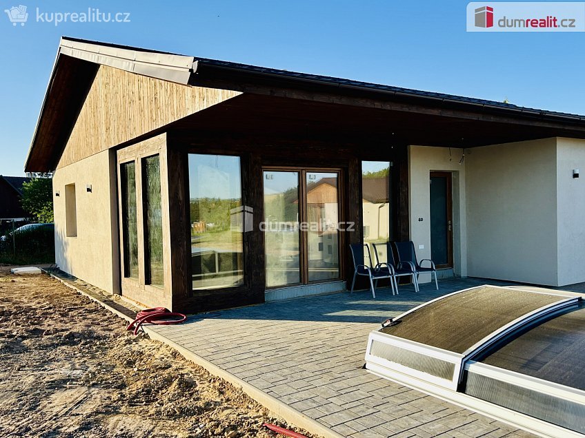 Prodej  rodinného domu 120 m^2 Zvěstov, Zvěstov 