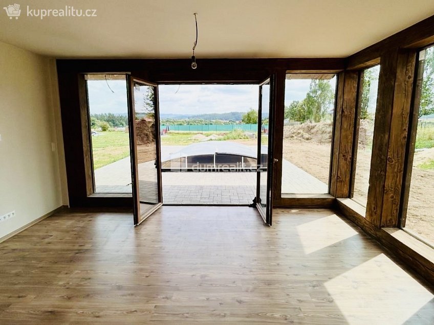 Prodej  rodinného domu 120 m^2 Zvěstov, Zvěstov 