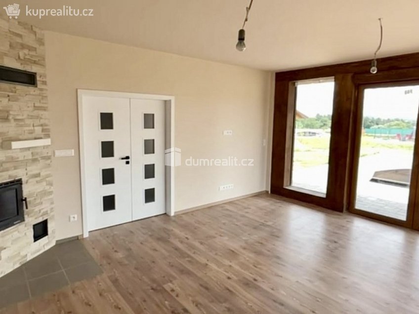 Prodej  rodinného domu 120 m^2 Zvěstov, Zvěstov 