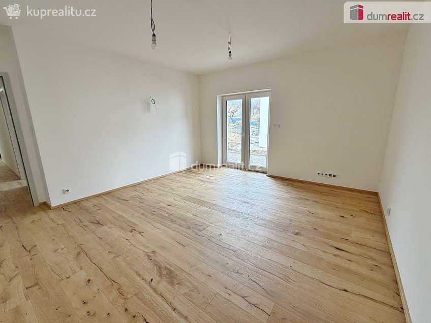 Prodej  rodinného domu 160 m^2 Mořina, Mořina 