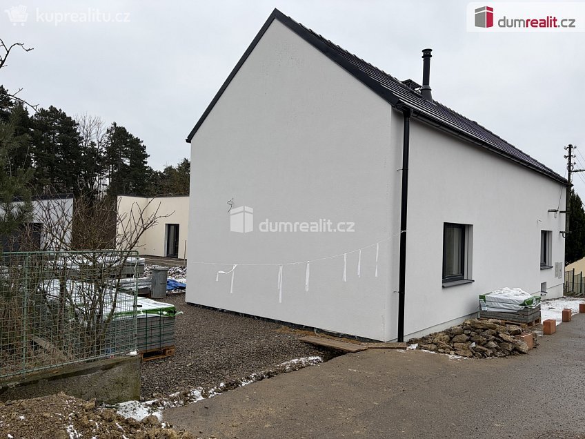 Prodej  rodinného domu 160 m^2 Mořina, Mořina 