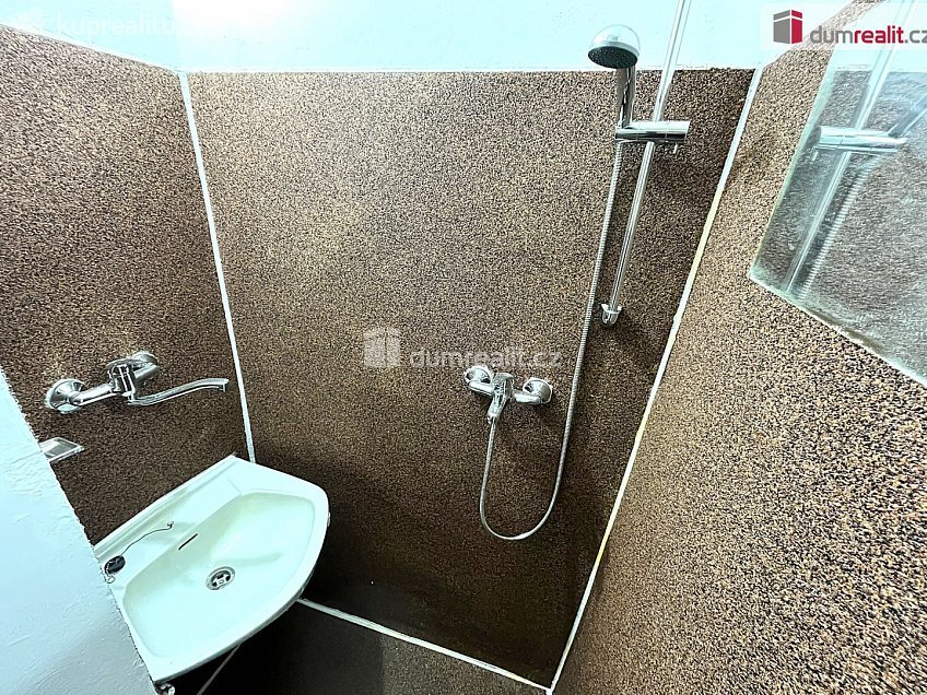 Pronájem bytu 1+kk 24 m^2 Sokolovská, Sokolov 