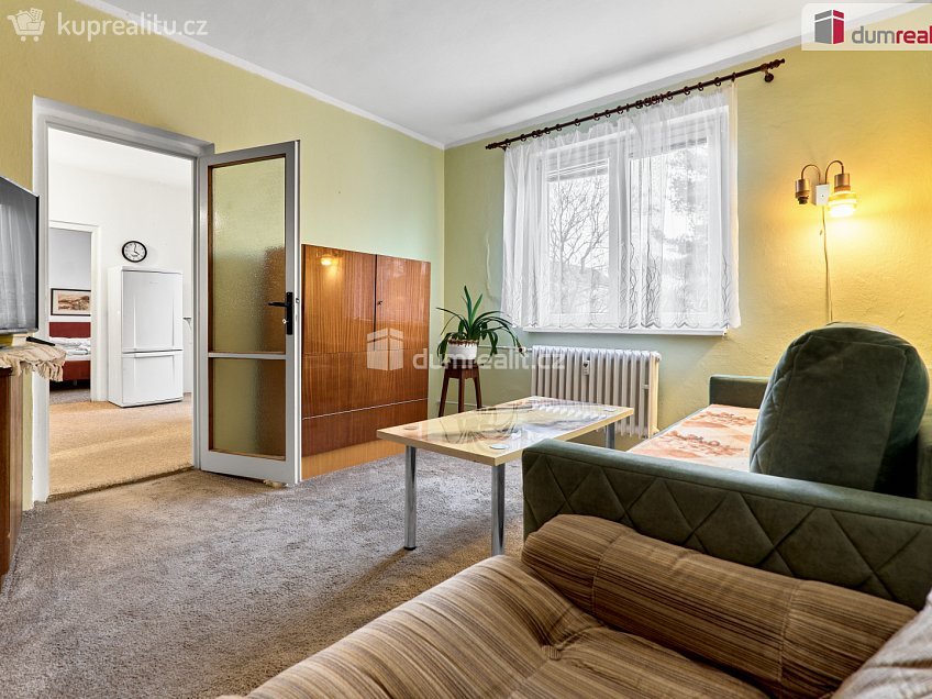Prodej bytu 3+1 62 m^2 náměstí SNP, Kynšperk nad Ohří 