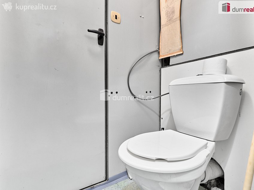 Prodej bytu 3+1 62 m^2 náměstí SNP, Kynšperk nad Ohří 