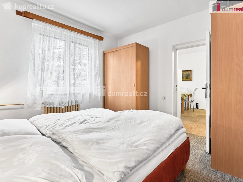 Prodej bytu 3+1 62 m^2 náměstí SNP, Kynšperk nad Ohří 