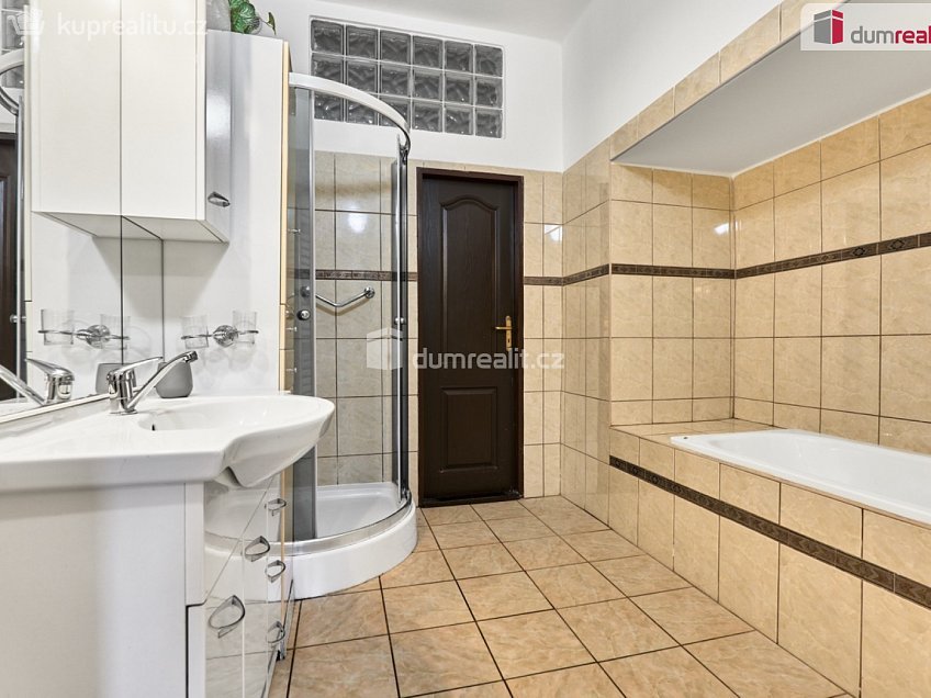 Prodej  vily 286 m^2 Chelčického, Chlum u Třeboně 