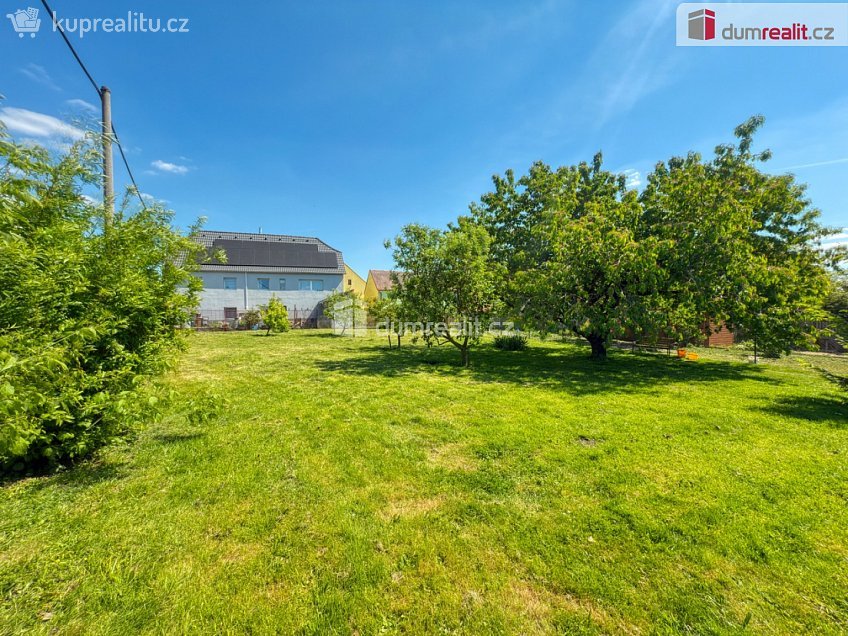 Prodej  stavebního pozemku 1059 m^2 Přestanov, Přestanov 