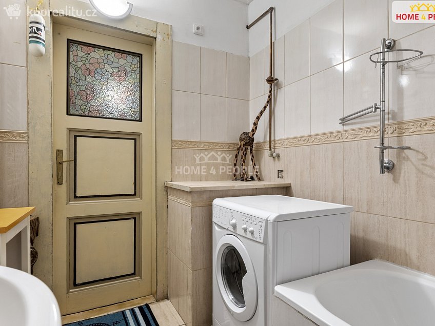 Pronájem bytu 2+1 52 m^2 Veletržní, Praha 7 