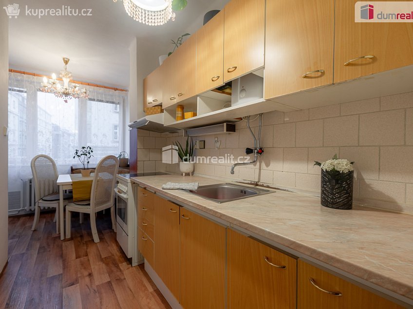 Prodej bytu 3+1 81 m^2 Žitomírská, Praha 10 