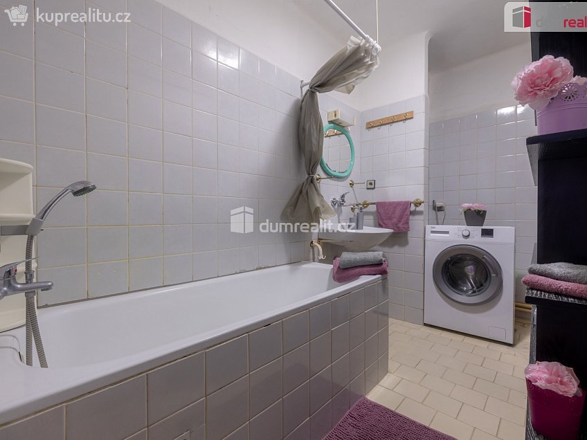 Prodej bytu 3+1 81 m^2 Žitomírská, Praha 10 