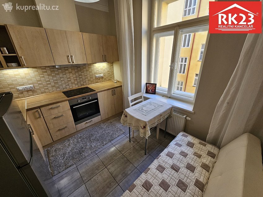 Prodej bytu 2+1 64 m^2 Klíčová, Mariánské Lázně 