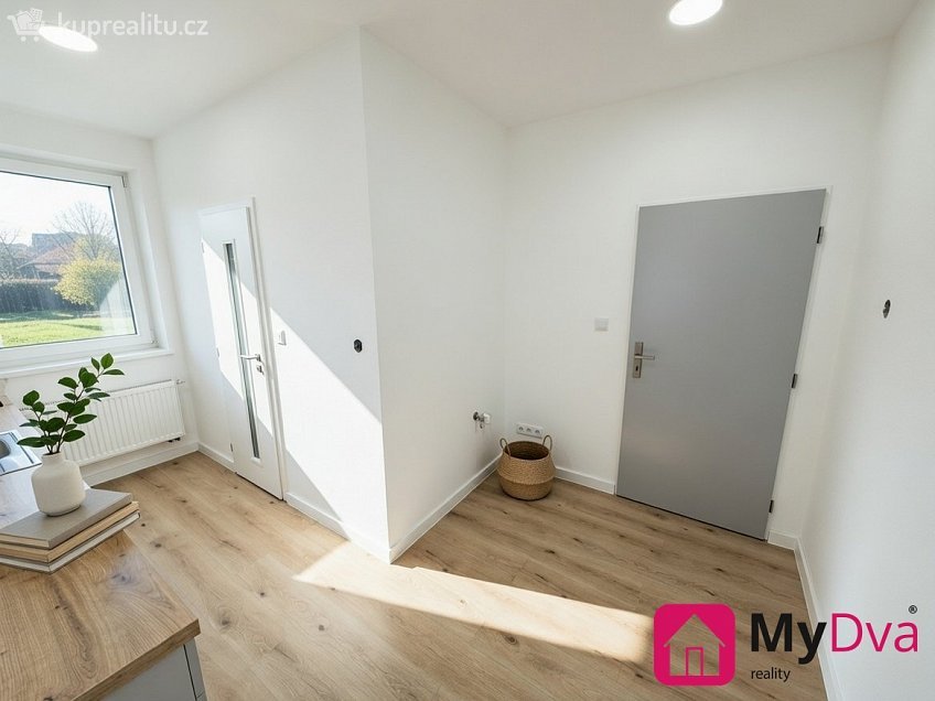 Pronájem bytu 1+1 33 m^2 Sv. Čecha, Třebíč 