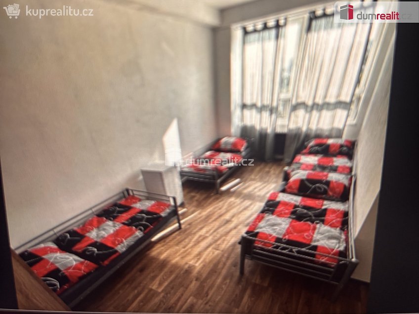 Pronájem bytu - pokoj 15 m^2 Bratří Venclíků, Praha 14 